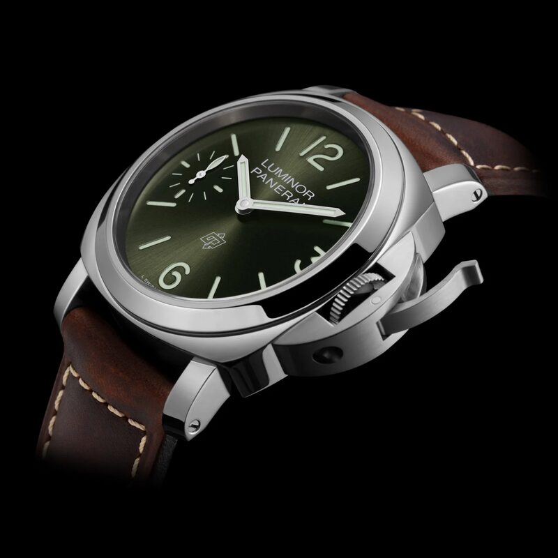 panerai luminor logo 44mm pam01624 1